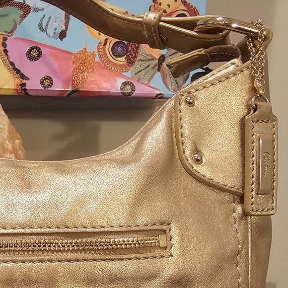 Sophisticated Stylish Cole Haan gold leather crescent hobo shoulder bag EUC - Picture 4 of 8